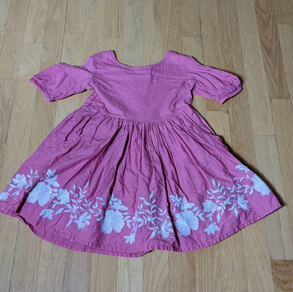 Chasing Fireflies Other - Chasing Fireflies cold shoulder embroidered dress size 4/5